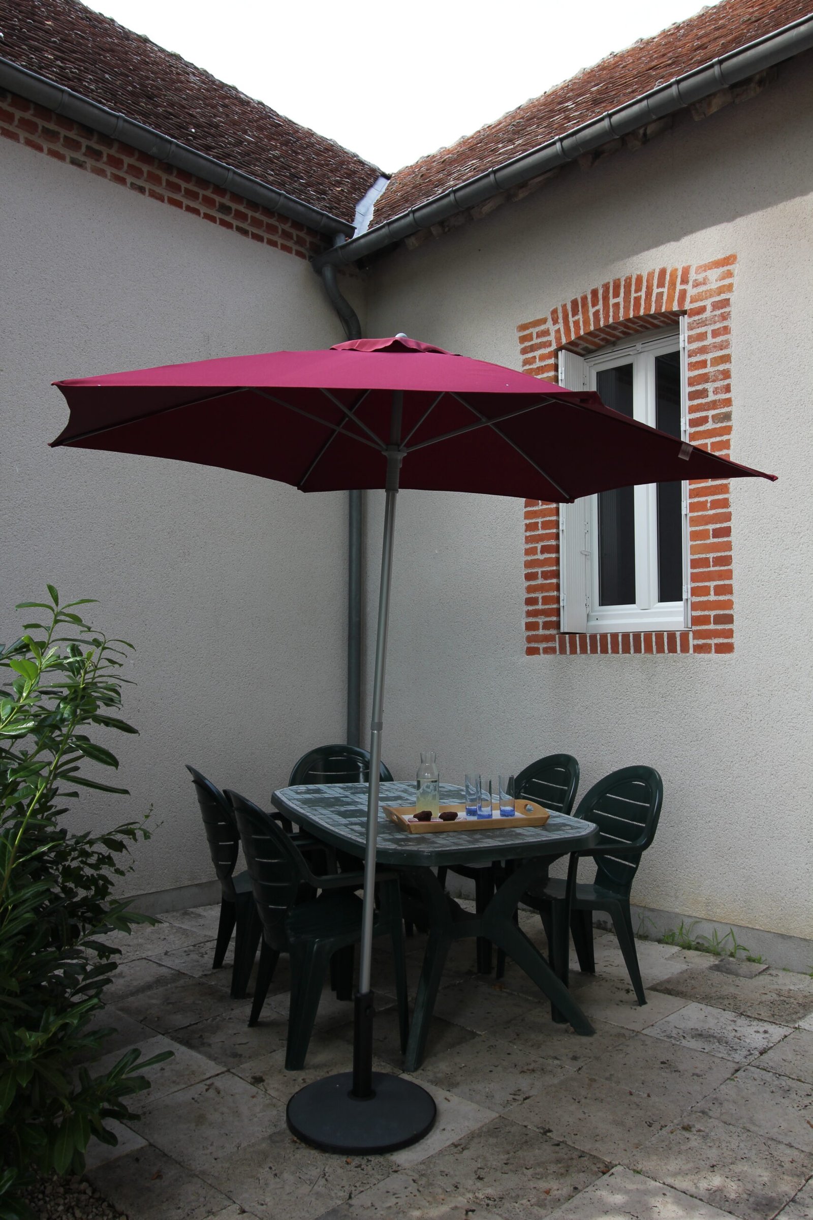 Terrasse du gîte les Platanes